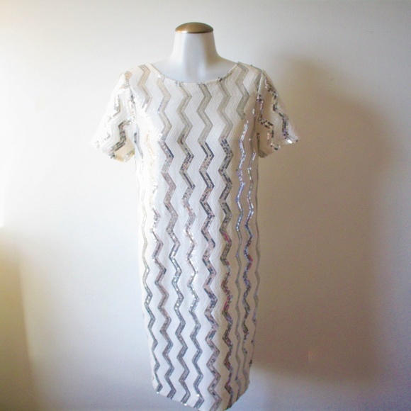 The Limited Dresses & Skirts - SALE Size 4 The Limited White Sequin Chevron Dress